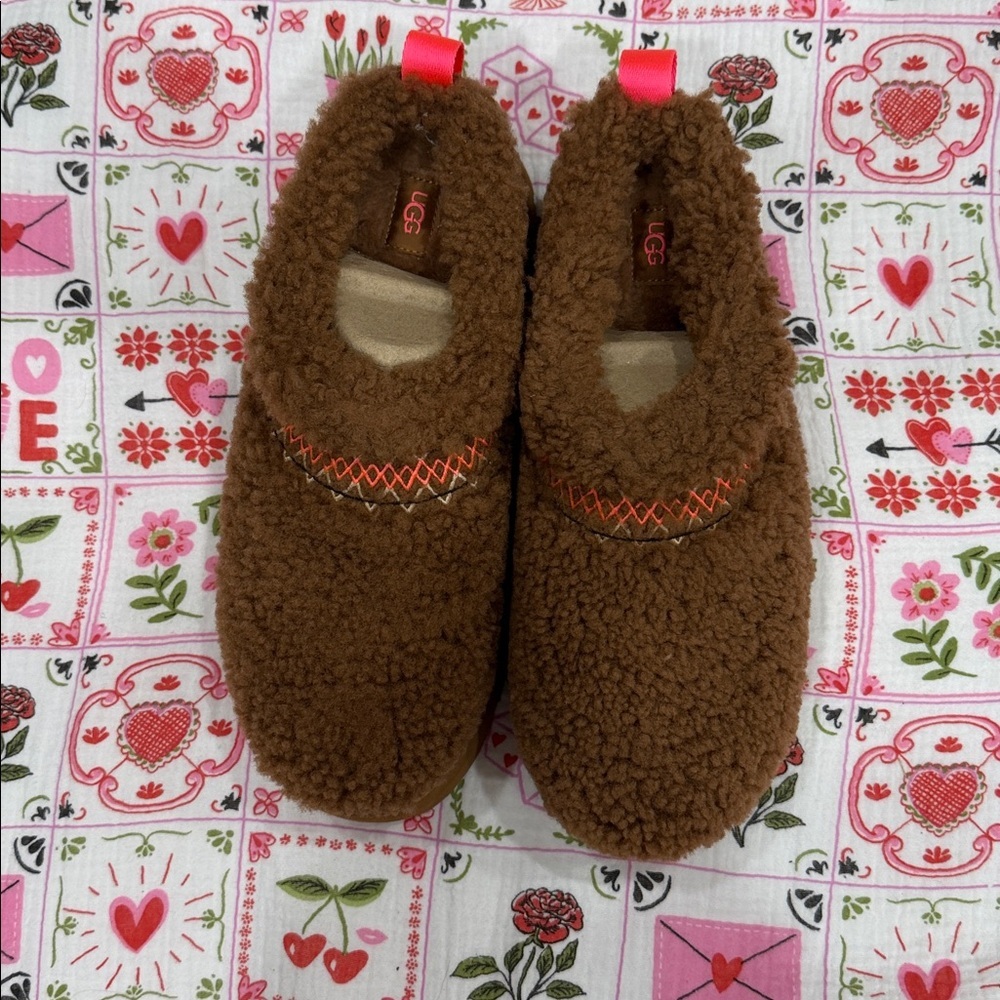 UGG Tazz Slippers Brown Shearling Platform – Women’s Size 10